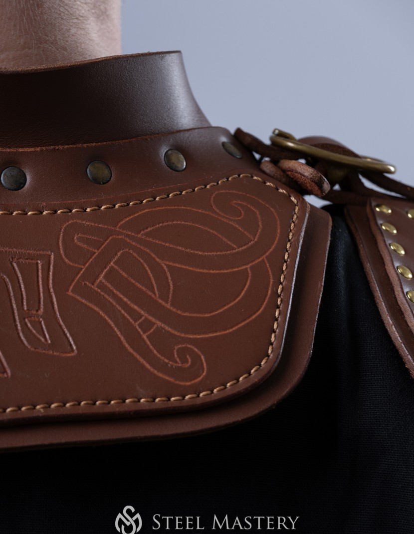 The Witcher: Cat School Leather Gorget photo made by Steel-mastery.com