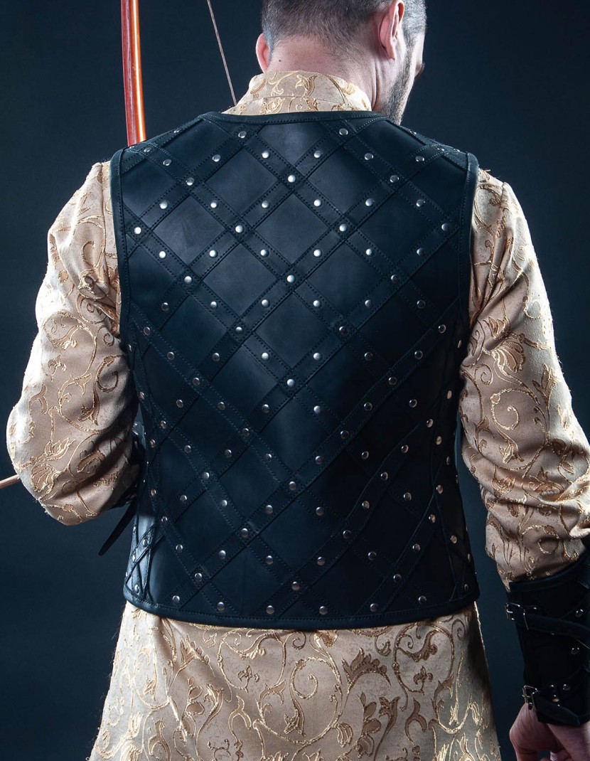 Leather vest with diamond pattern photo made by Steel-mastery.com