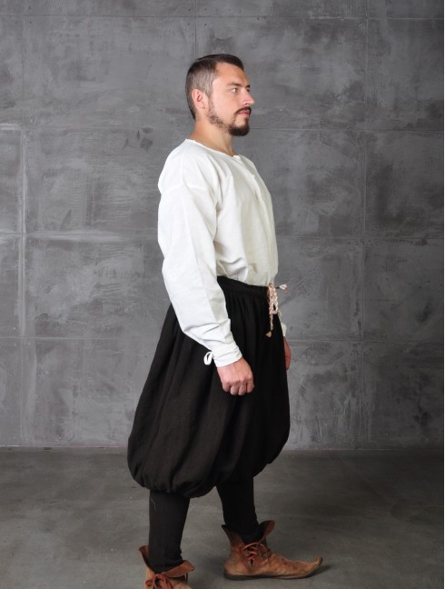 Wide medieval pants
