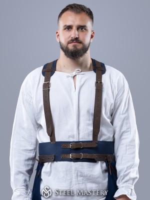 Belt for chausses with leather suspenders