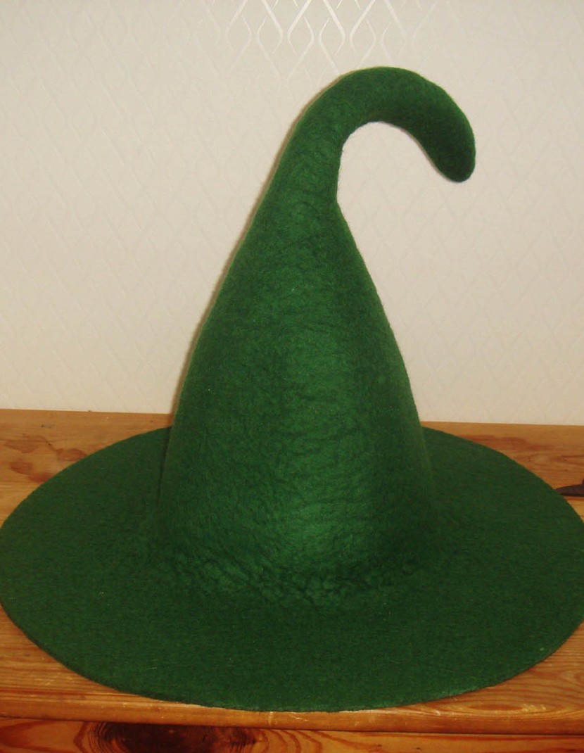 Witch hat photo made by Steel-mastery.com