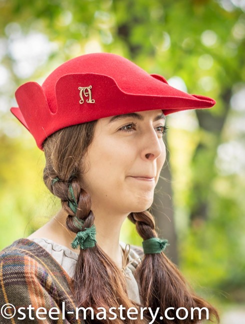 Tyrolean hat with a curly edge