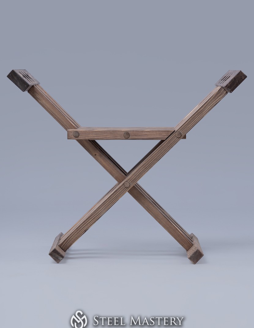 Medieval Quatrefoil Folding Chair photo made by Steel-mastery.com
