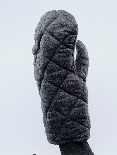 Ordinary padded mittens 