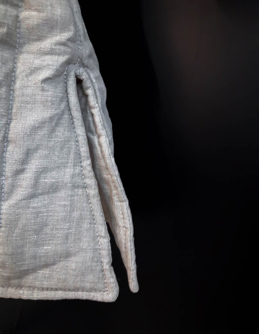 Gambeson made of linen photo made by Steel-mastery.com