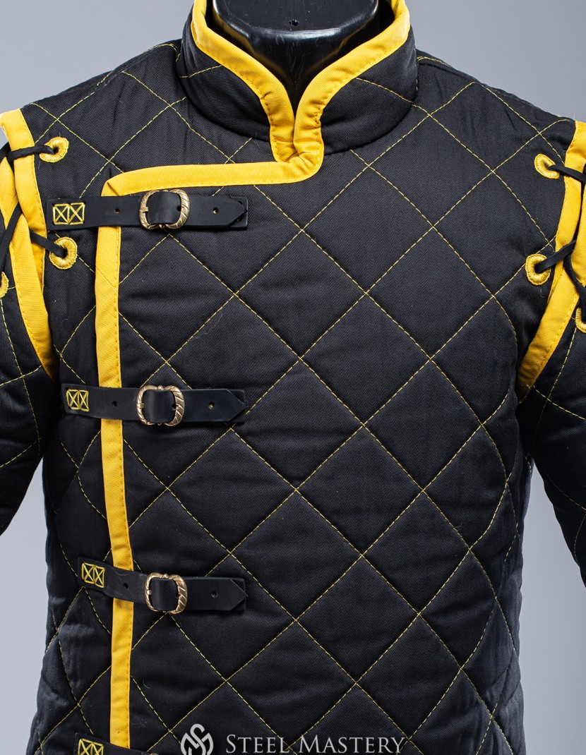 Hema gambeson M size in stock  photo made by Steel-mastery.com