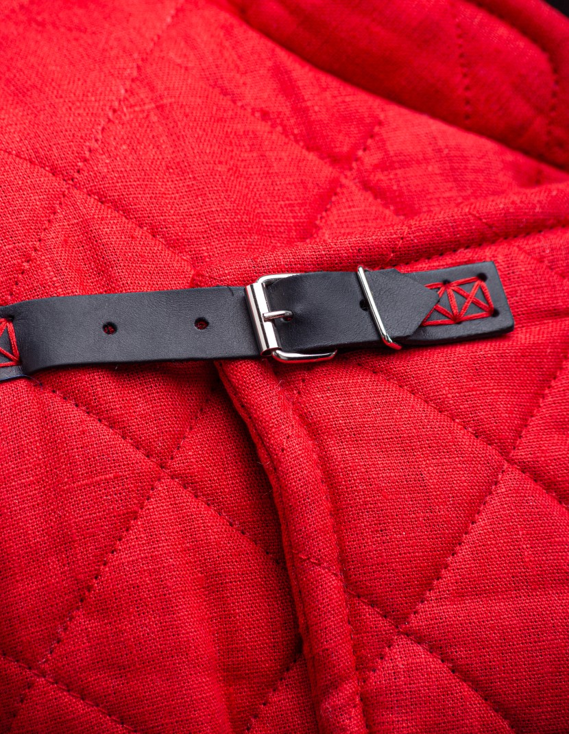 Linen red gambeson L size  photo made by Steel-mastery.com