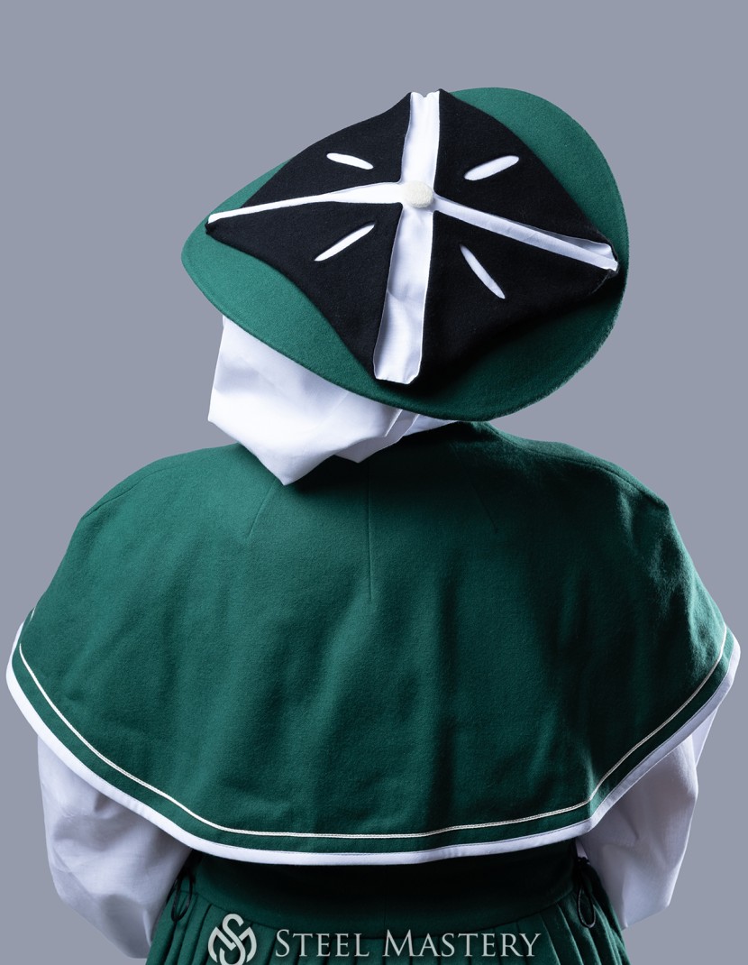 Green Women's Landsknecht costume,  Kampfrau dress - in stock photo made by Steel-mastery.com