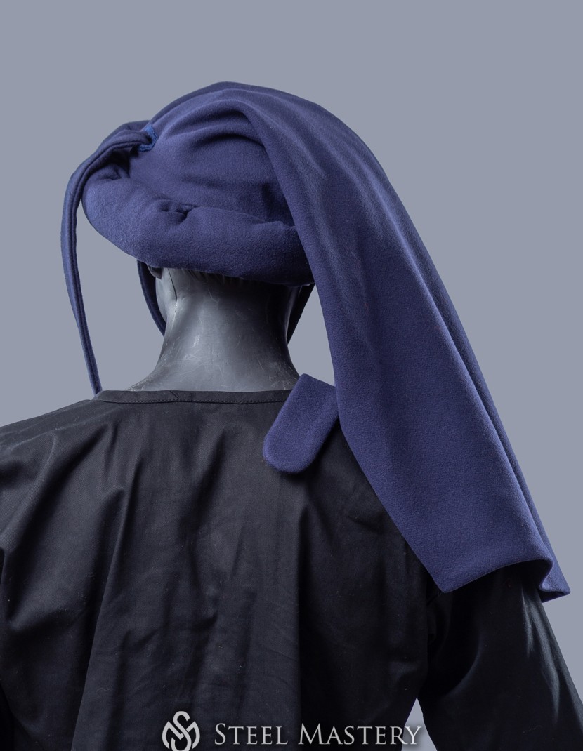 Dark blue woolen chaperon XV century in stock photo made by Steel-mastery.com