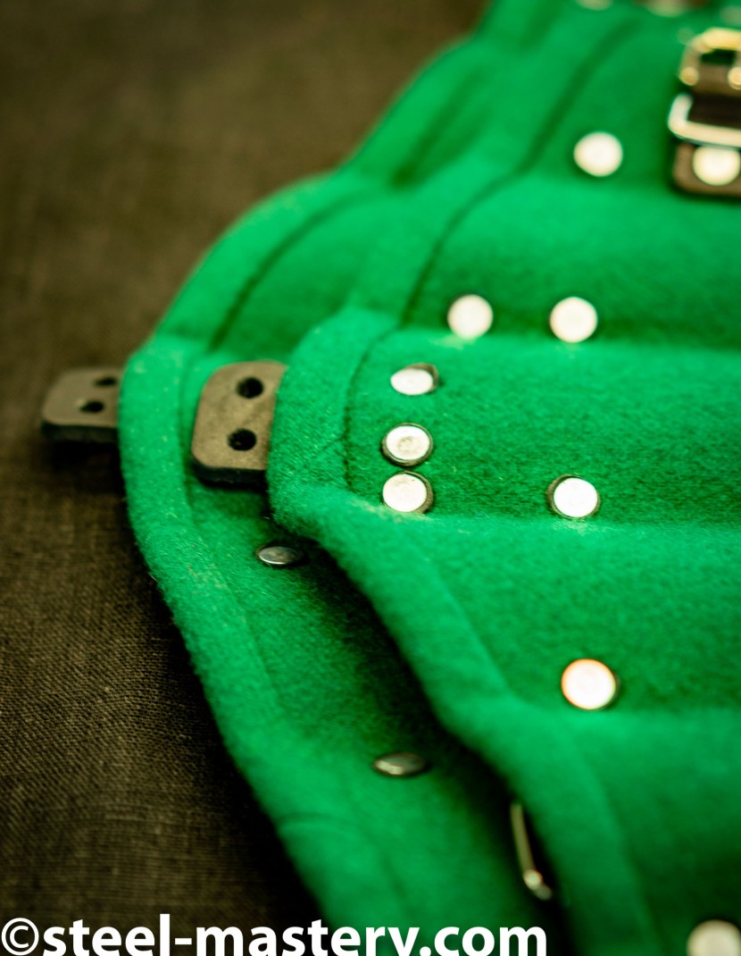 WOOLEN MEDIEVAL BRACERS COLOR LIGHT GREEN photo made by Steel-mastery.com