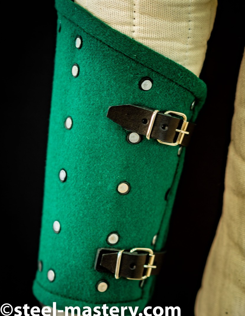 WOOLEN MEDIEVAL BRACERS COLOR LIGHT GREEN photo made by Steel-mastery.com