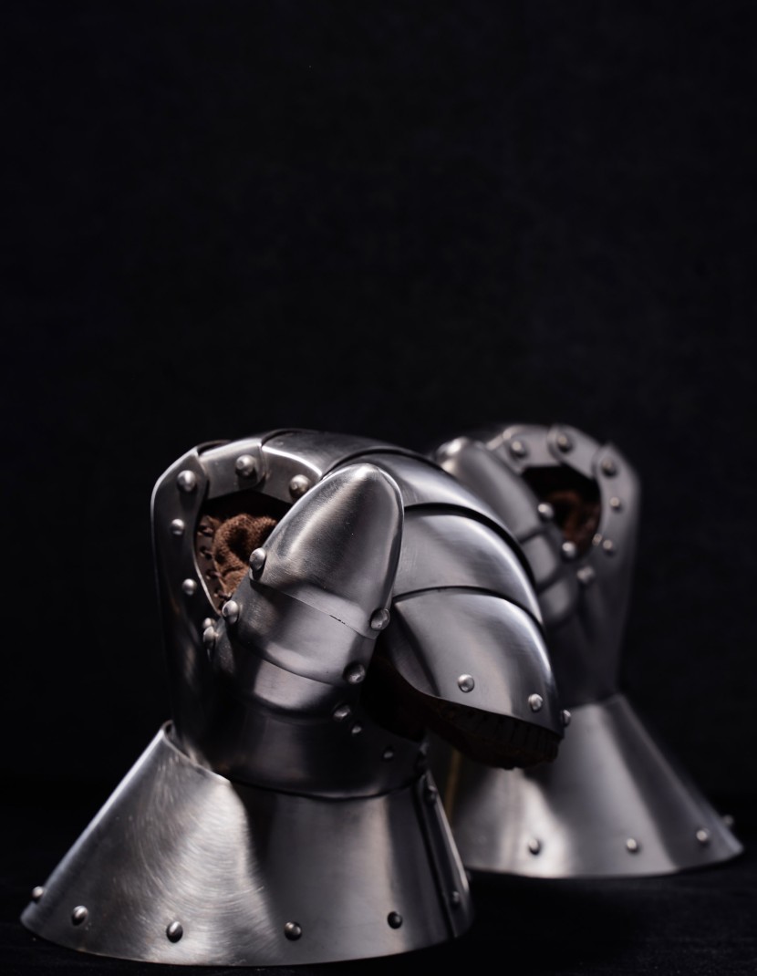 PLATE GAUNTLETS FOR SCA AND HEMA  photo made by Steel-mastery.com