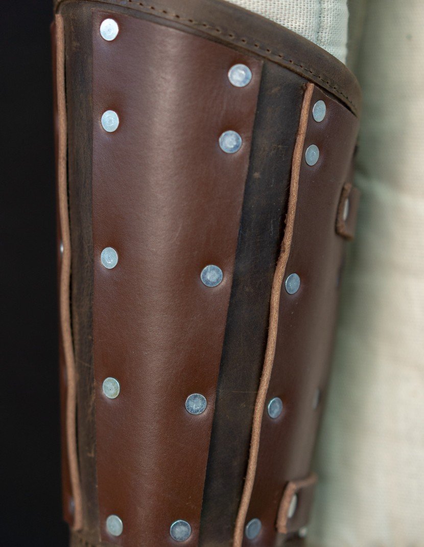 Leather brown medieval bracers photo made by Steel-mastery.com