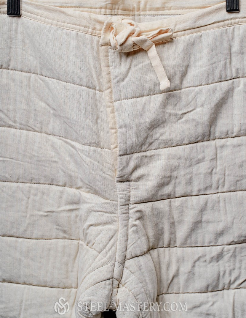 Padded cotton chausses photo made by Steel-mastery.com