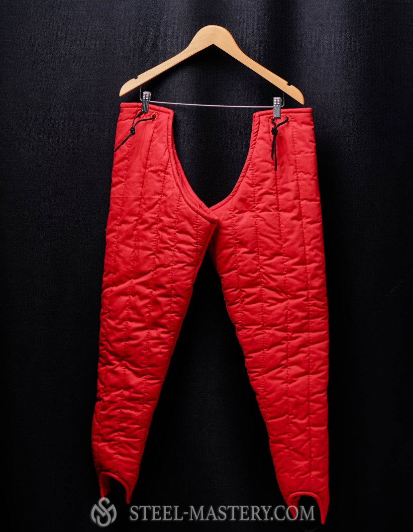 Long padded red chausses  photo made by Steel-mastery.com
