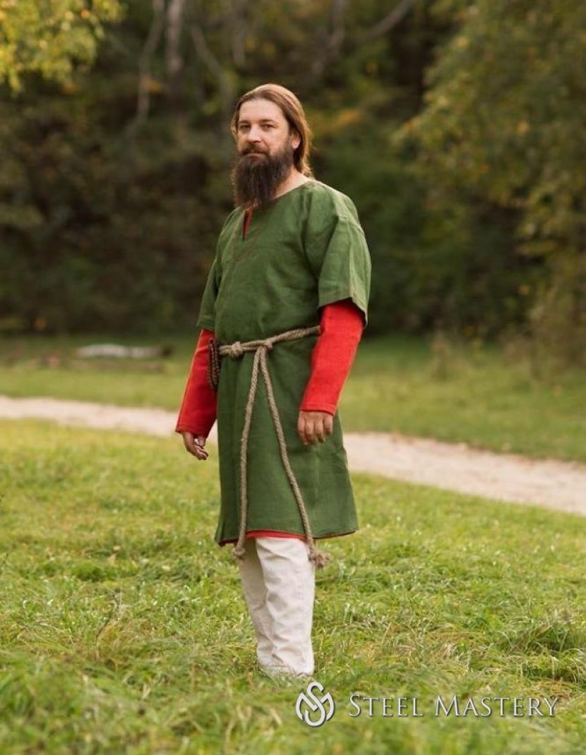 Medieval green tunic photo made by Steel-mastery.com