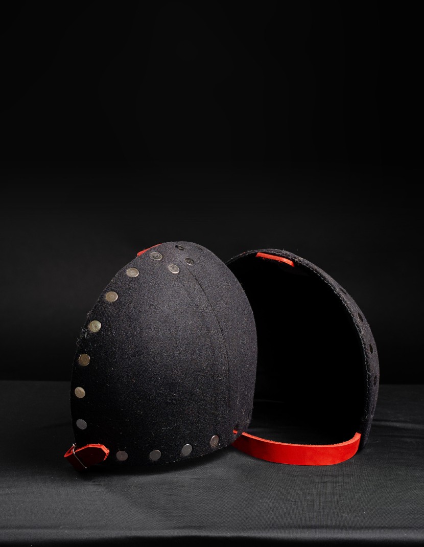 Black&red covered round pauldrons  photo made by Steel-mastery.com