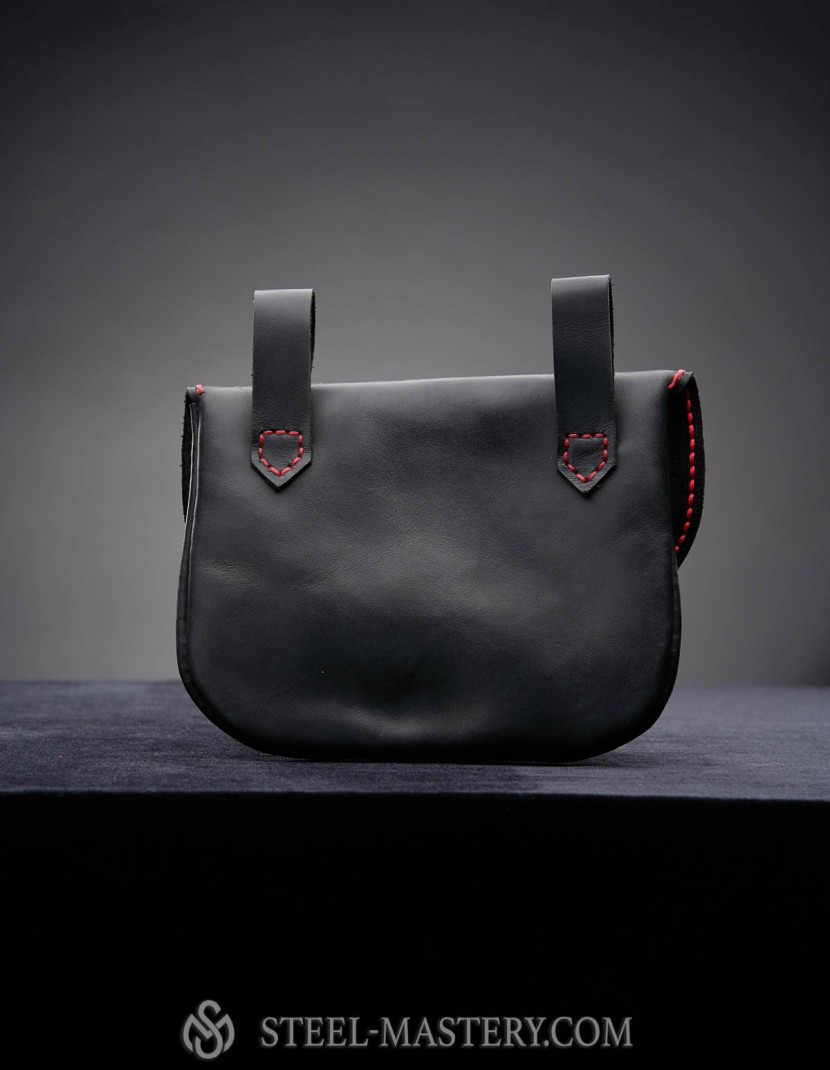 BLACK LEATHER BAG WITH VALVE  photo made by Steel-mastery.com