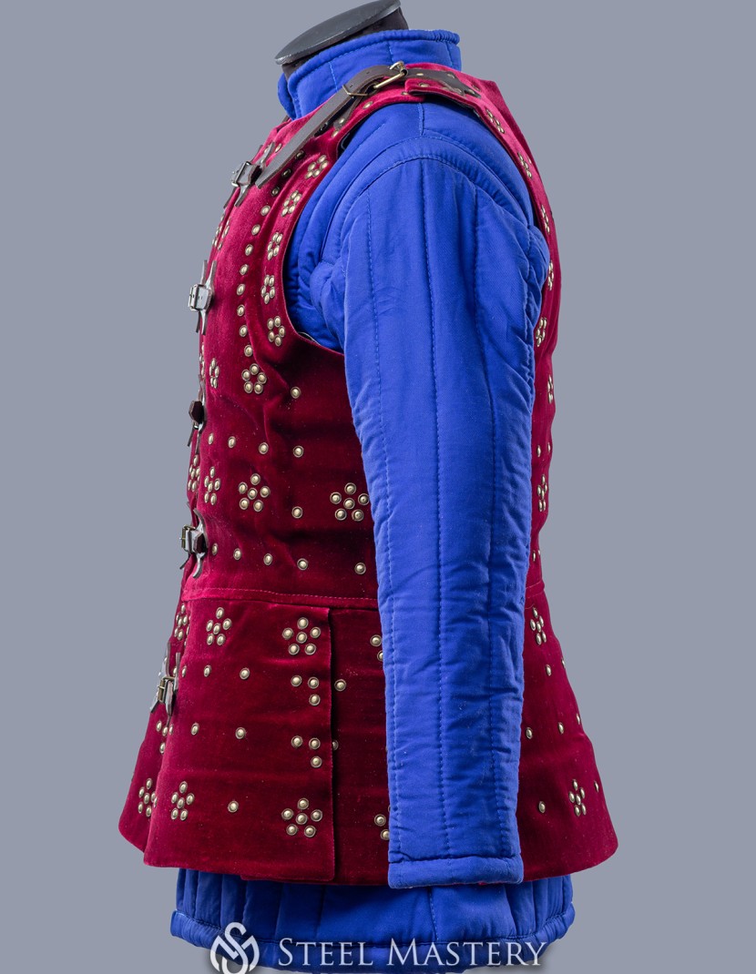 Wine red Caesar large-plated brigandine in stock photo made by Steel-mastery.com
