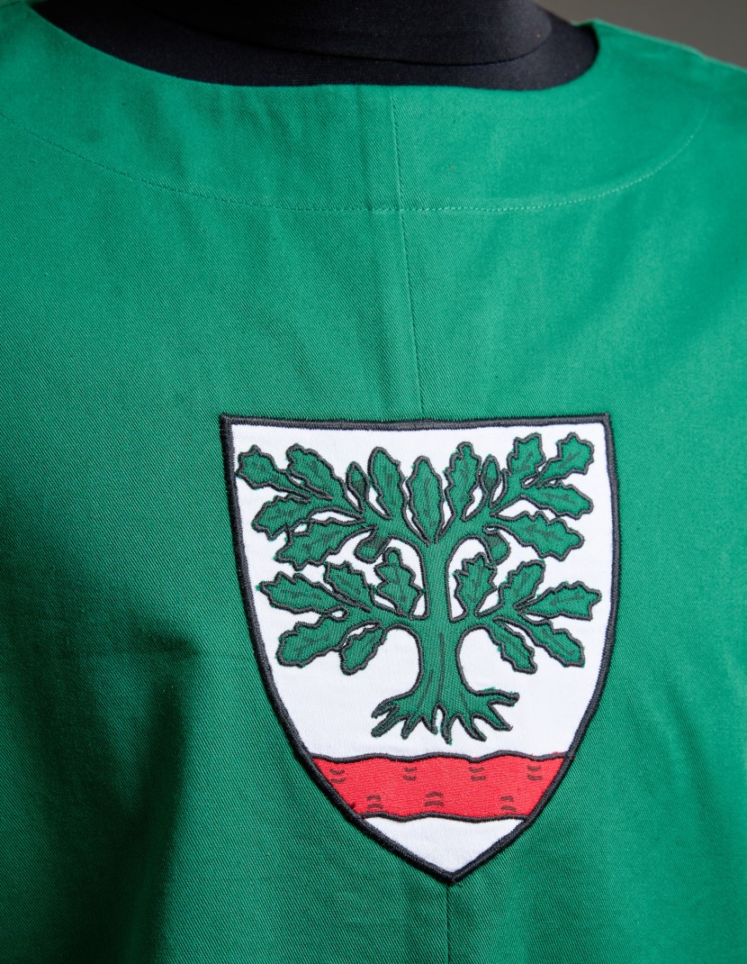 Sleevles green tabard with oak tree  photo made by Steel-mastery.com