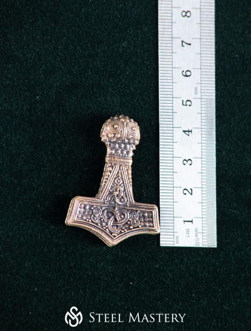 Thor's hammer pendant 