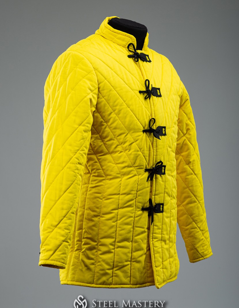 YELLOW GAMBESON AND CHAUSSES FENCING SET L SIZE IN STOCK photo made by Steel-mastery.com
