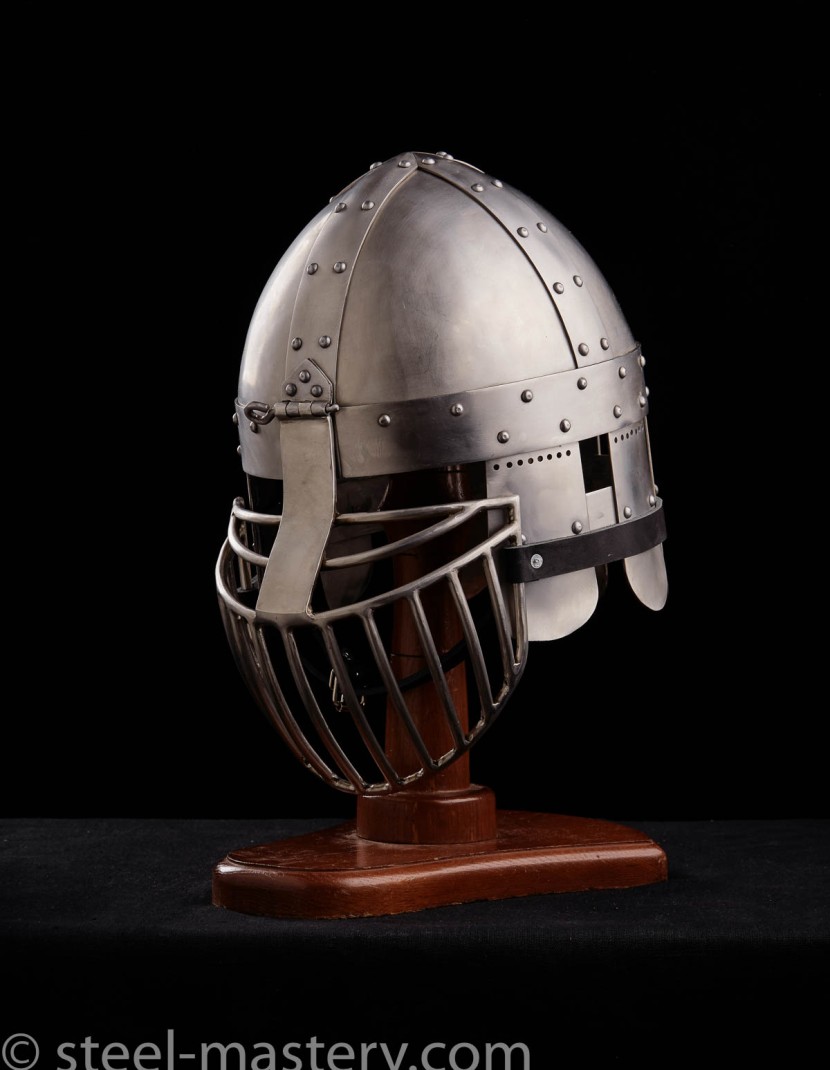 HELMET WITH TWO VISORS photo made by Steel-mastery.com