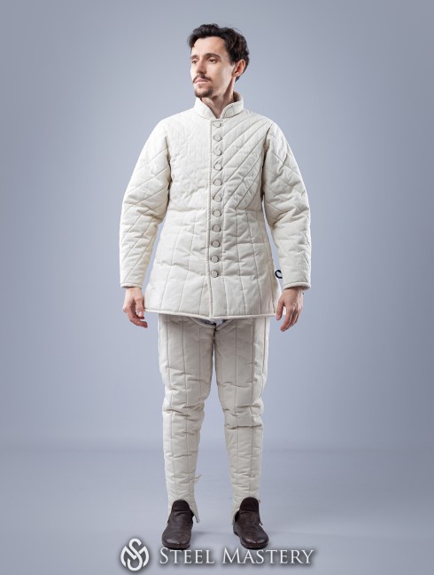GAMBESON AND CHAUSSES FENCING SET