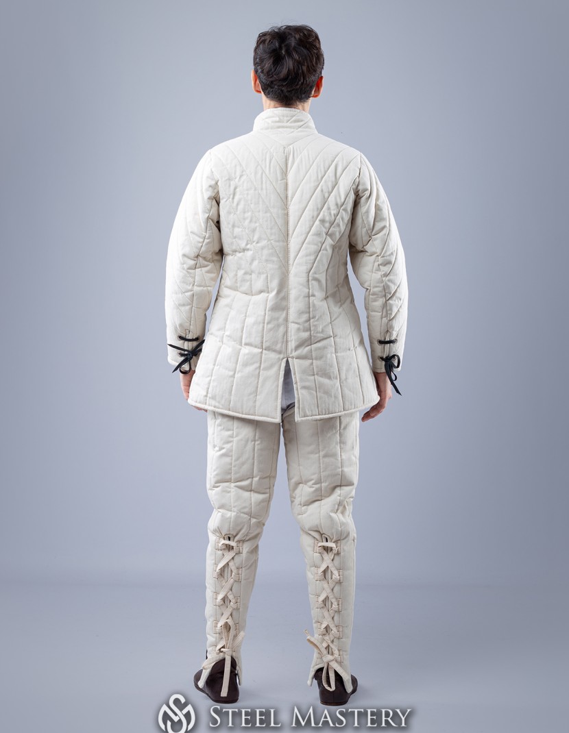 GAMBESON AND CHAUSSES FENCING SET photo made by Steel-mastery.com