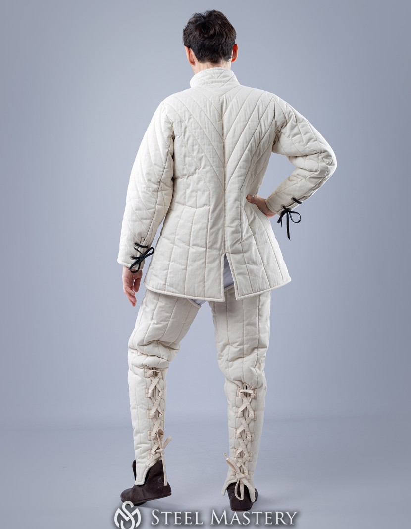 GAMBESON AND CHAUSSES FENCING SET photo made by Steel-mastery.com