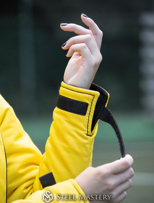 FEMALE SPORT JACKET FOR TRAININGS 