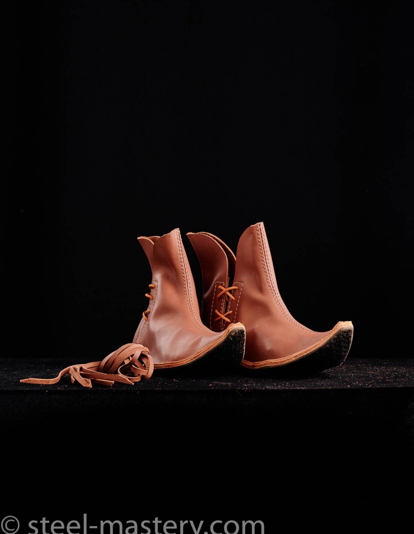Poulaine medieval style boots, caramel  photo made by Steel-mastery.com