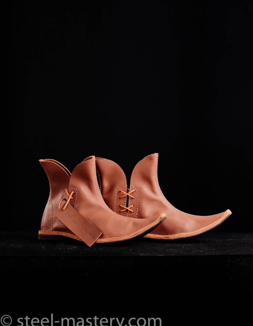 Poulaine medieval style boots, caramel  photo made by Steel-mastery.com