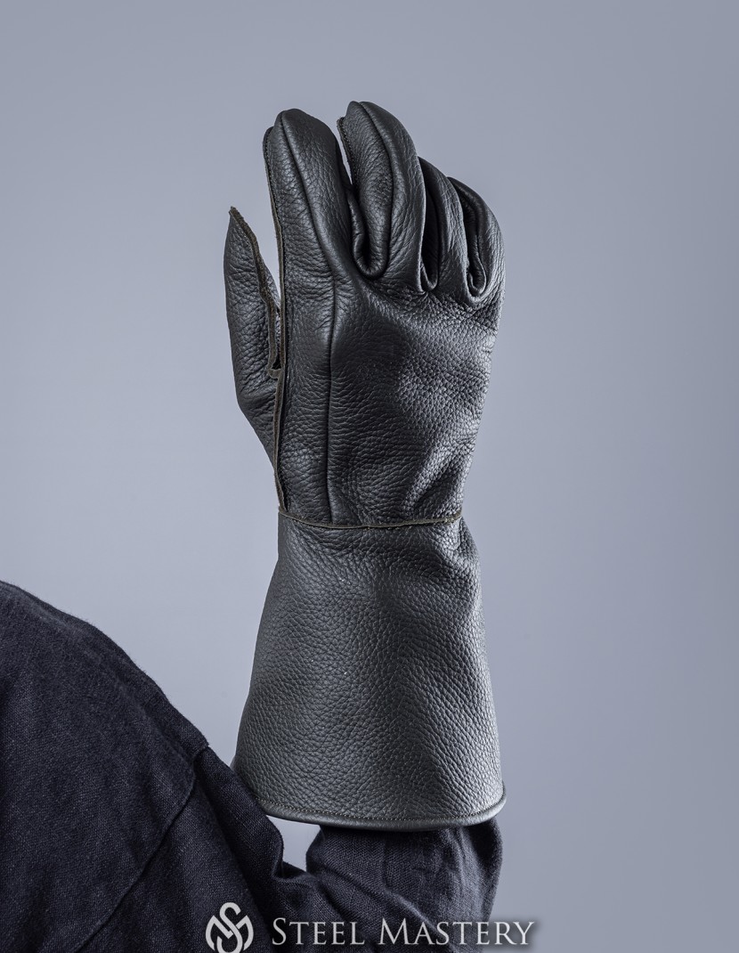 "NIGTHBLOOM" leather gloves photo made by Steel-mastery.com