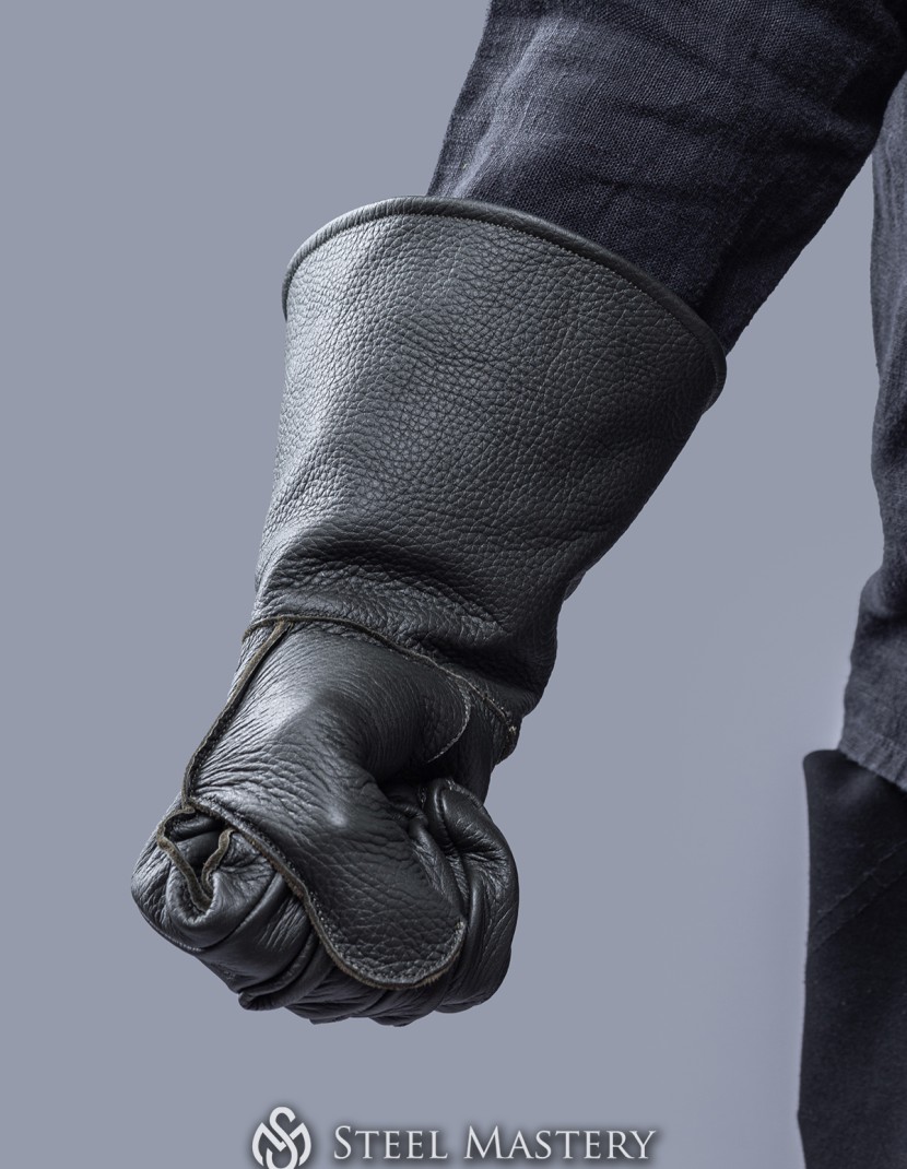 "NIGTHBLOOM" leather gloves photo made by Steel-mastery.com