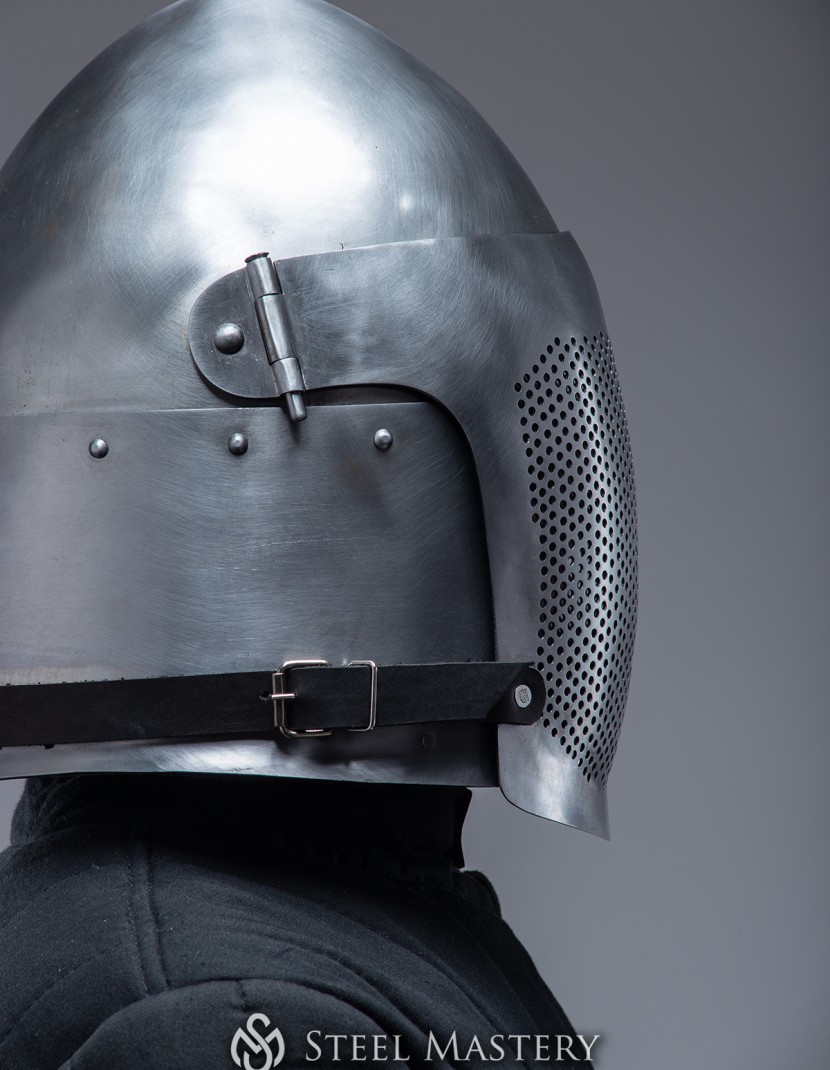 Fencing helmet photo made by Steel-mastery.com