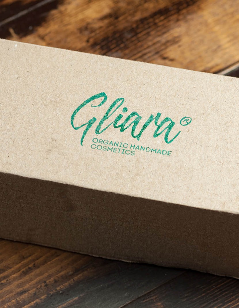 Homemade natural craft soap with peppermint oil and blue clay photo made by Steel-mastery.com