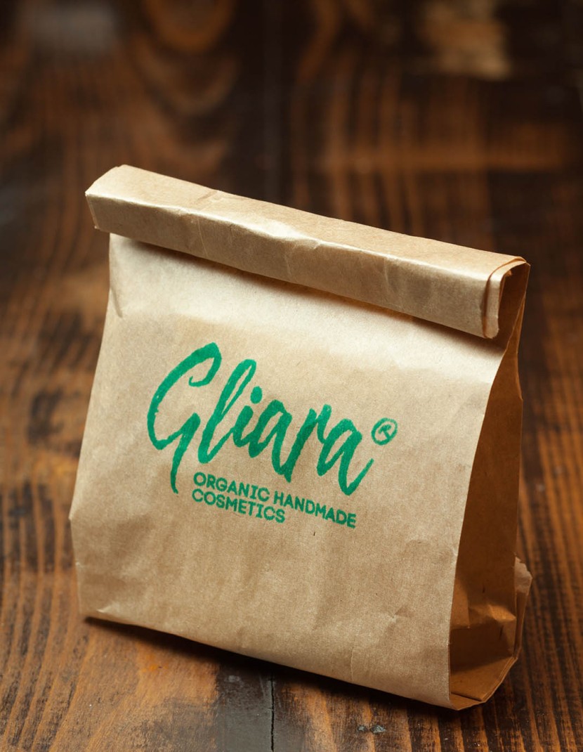 Homemade natural craft charcoal scrub soap photo made by Steel-mastery.com