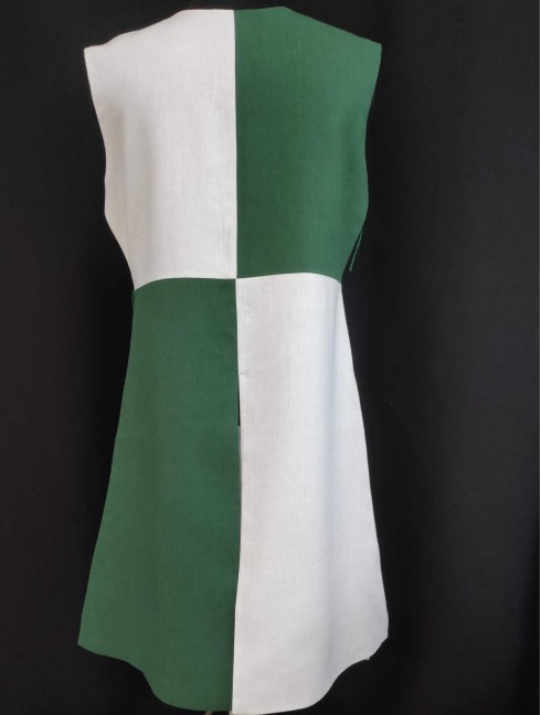 QUARTER COLORED TABARD WITH HORSES AND TOWERS