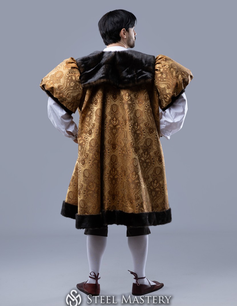 Fur Schaube – Renaissance Noble Coat photo made by Steel-mastery.com