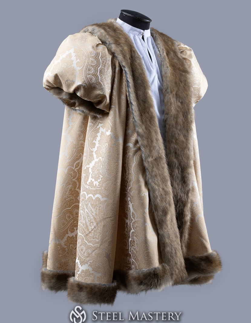 Fur Schaube – Renaissance Noble Coat photo made by Steel-mastery.com