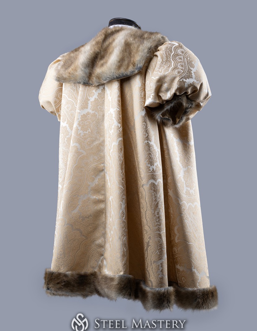 Fur Schaube – Renaissance Noble Coat photo made by Steel-mastery.com