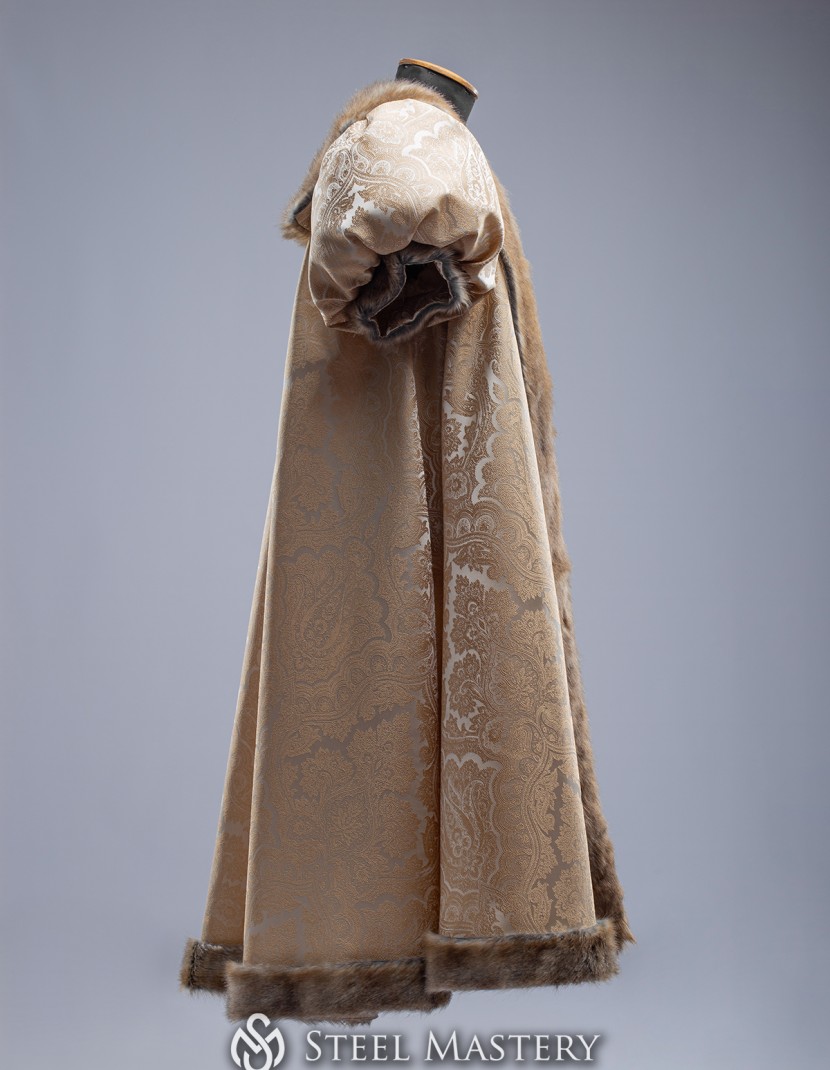 Royal king outfit with fur photo made by Steel-mastery.com