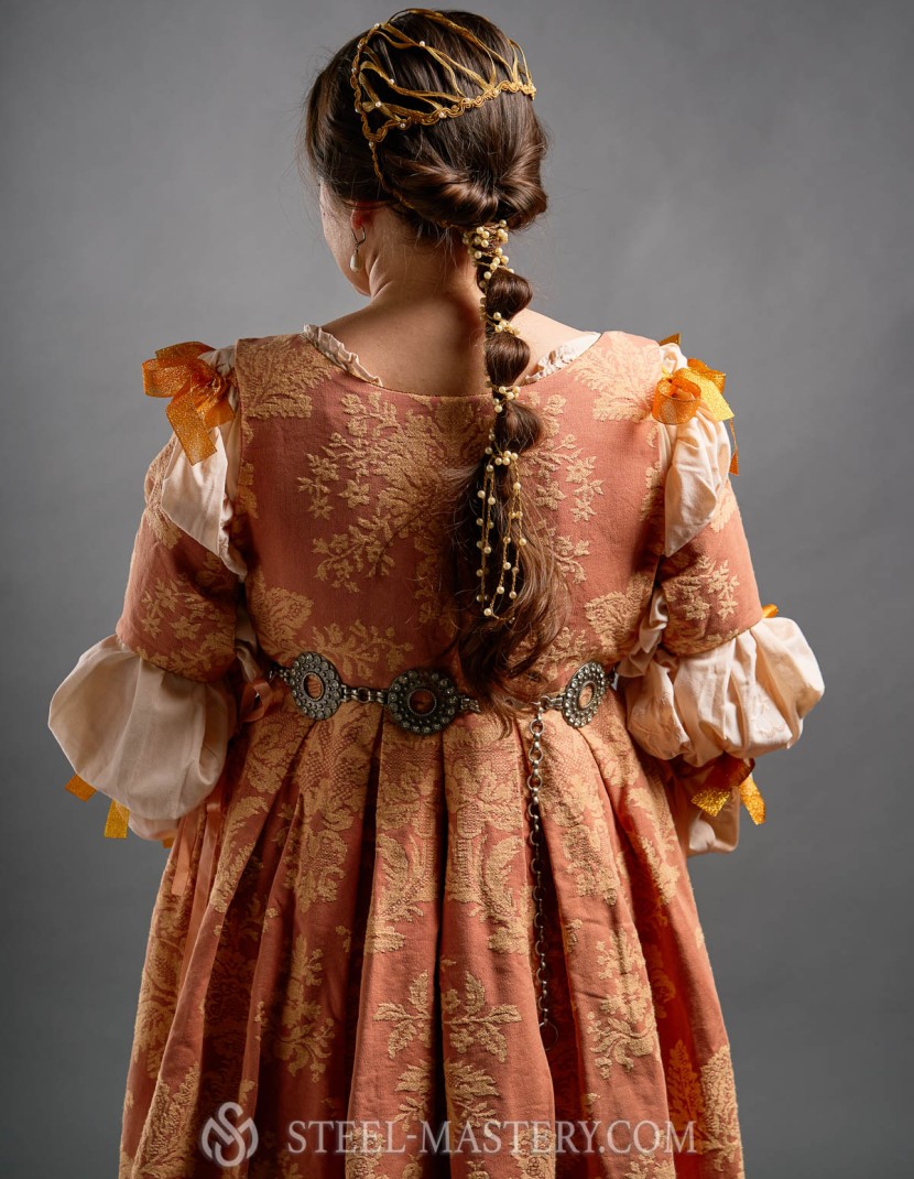 Proto-Renaissance Italian Dress, late XVth century  photo made by Steel-mastery.com