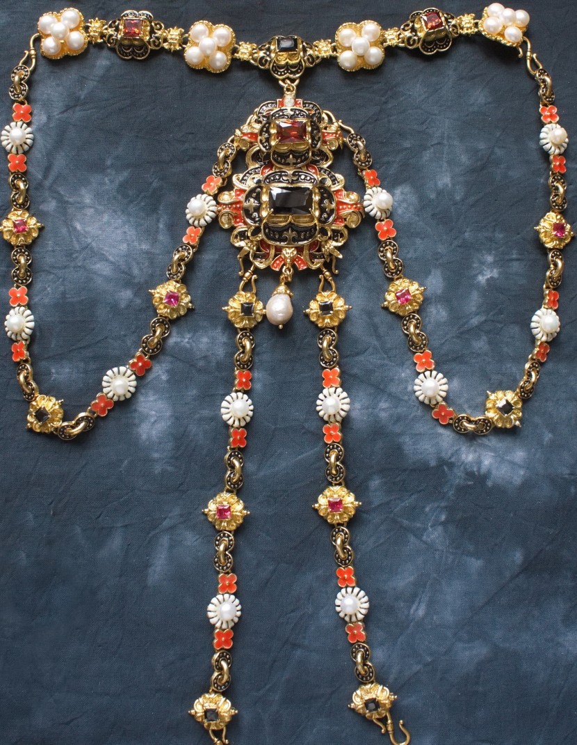 Jewelry set from the portrait of Elisabeth of Austria photo made by Steel-mastery.com