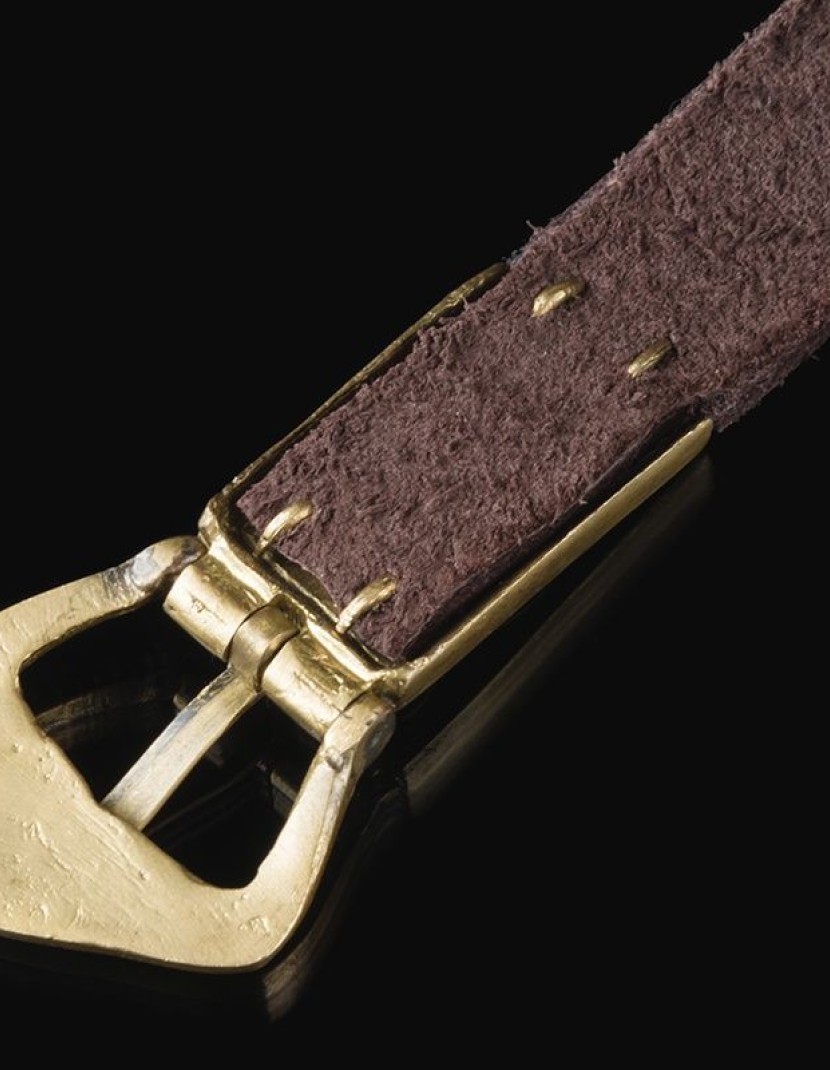 Scandinavian leather belt, X century photo made by Steel-mastery.com