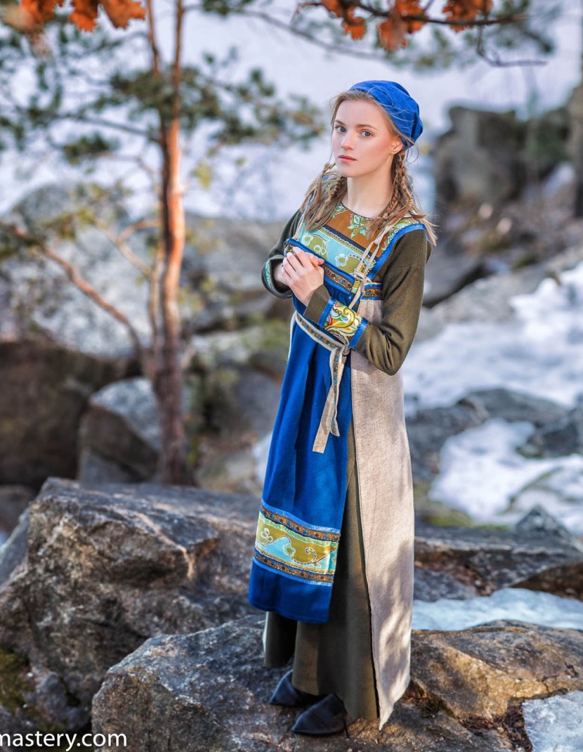 Women's viking outfit "Freyja style" photo made by Steel-mastery.com