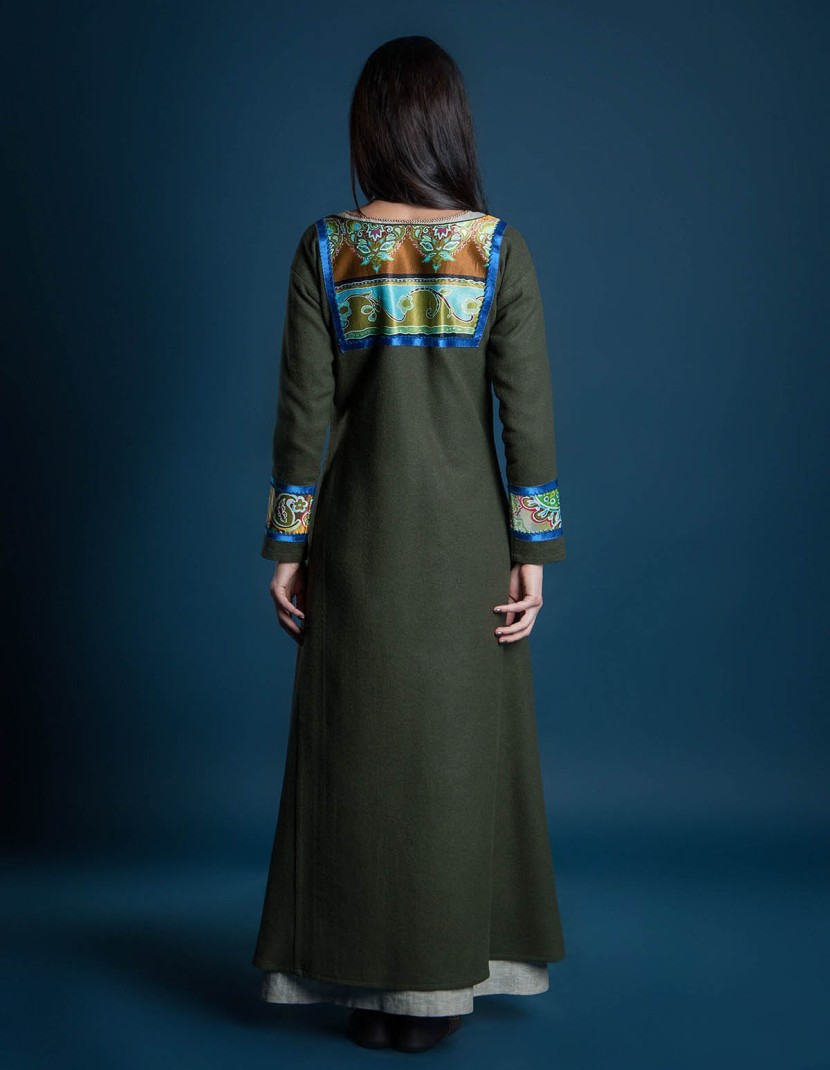 Women's viking outfit "Freyja style" photo made by Steel-mastery.com
