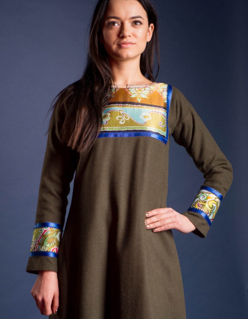 Women's viking outfit "Freyja style" photo made by Steel-mastery.com