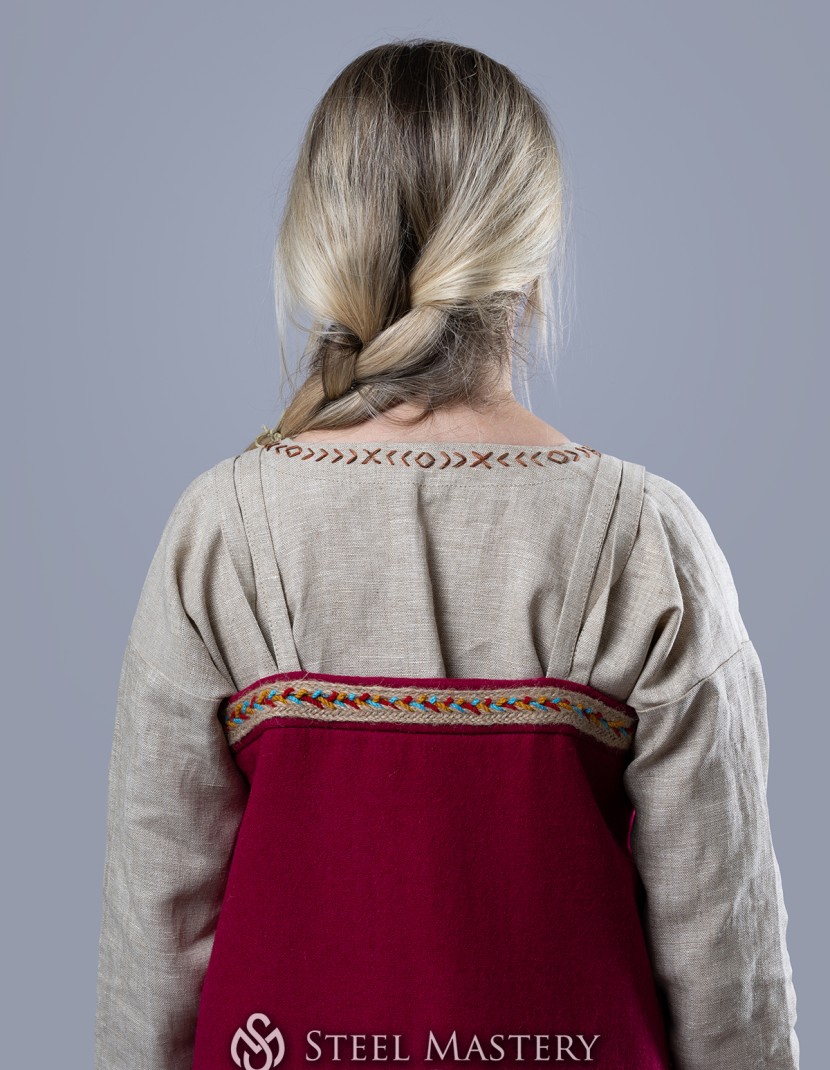 Scandinavian viking outfit "Sigyn style" photo made by Steel-mastery.com